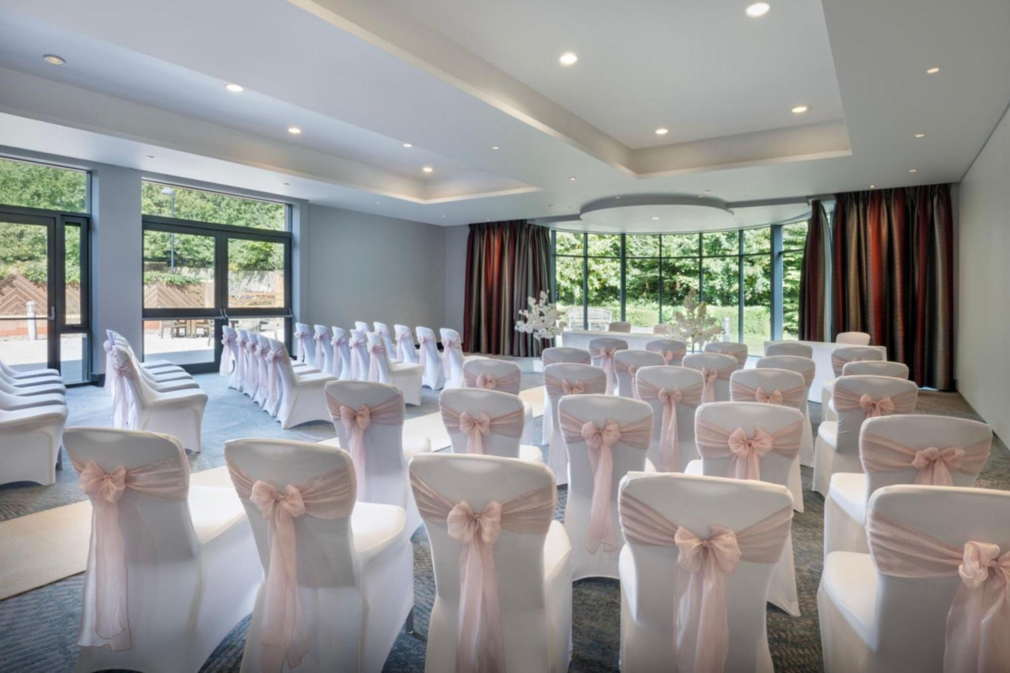 Delta Hotels By Marriott Nottingham Belfry Екстериор снимка