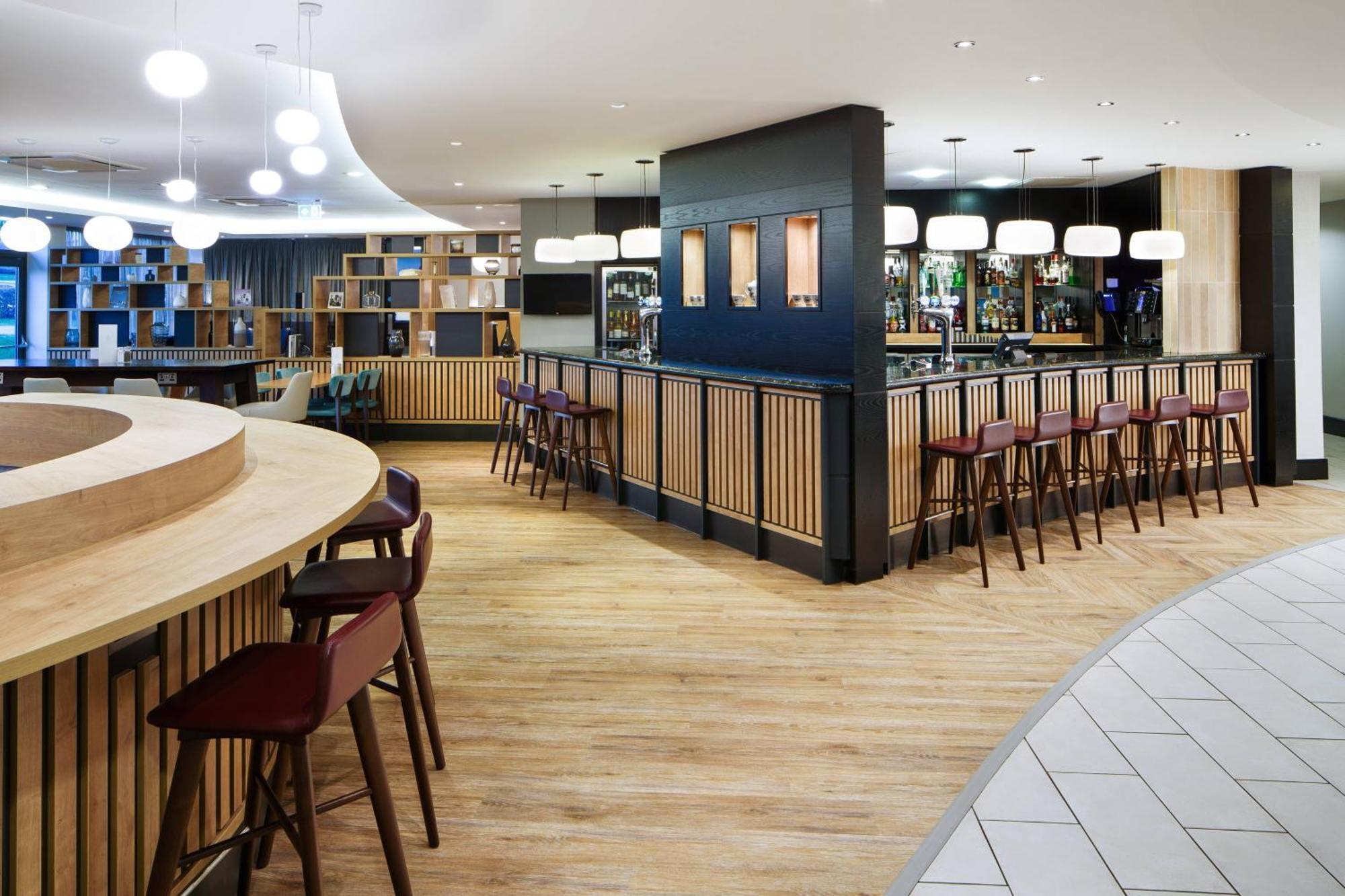 Delta Hotels By Marriott Nottingham Belfry Екстериор снимка